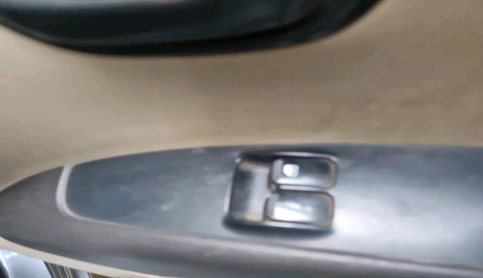 2011 Hyundai i10 ERA 1.1, CNG, Manual, 99,215 km, interior