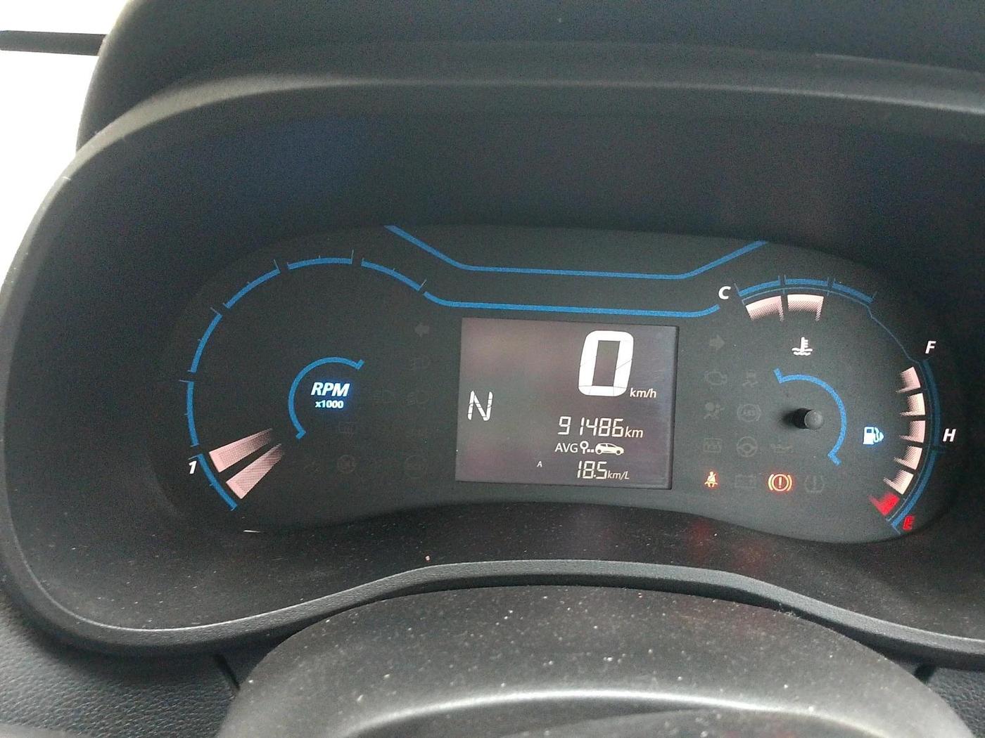 2022 Renault Kwid RXT 1.0 AMT, Petrol, Automatic, 91,486 km, interior