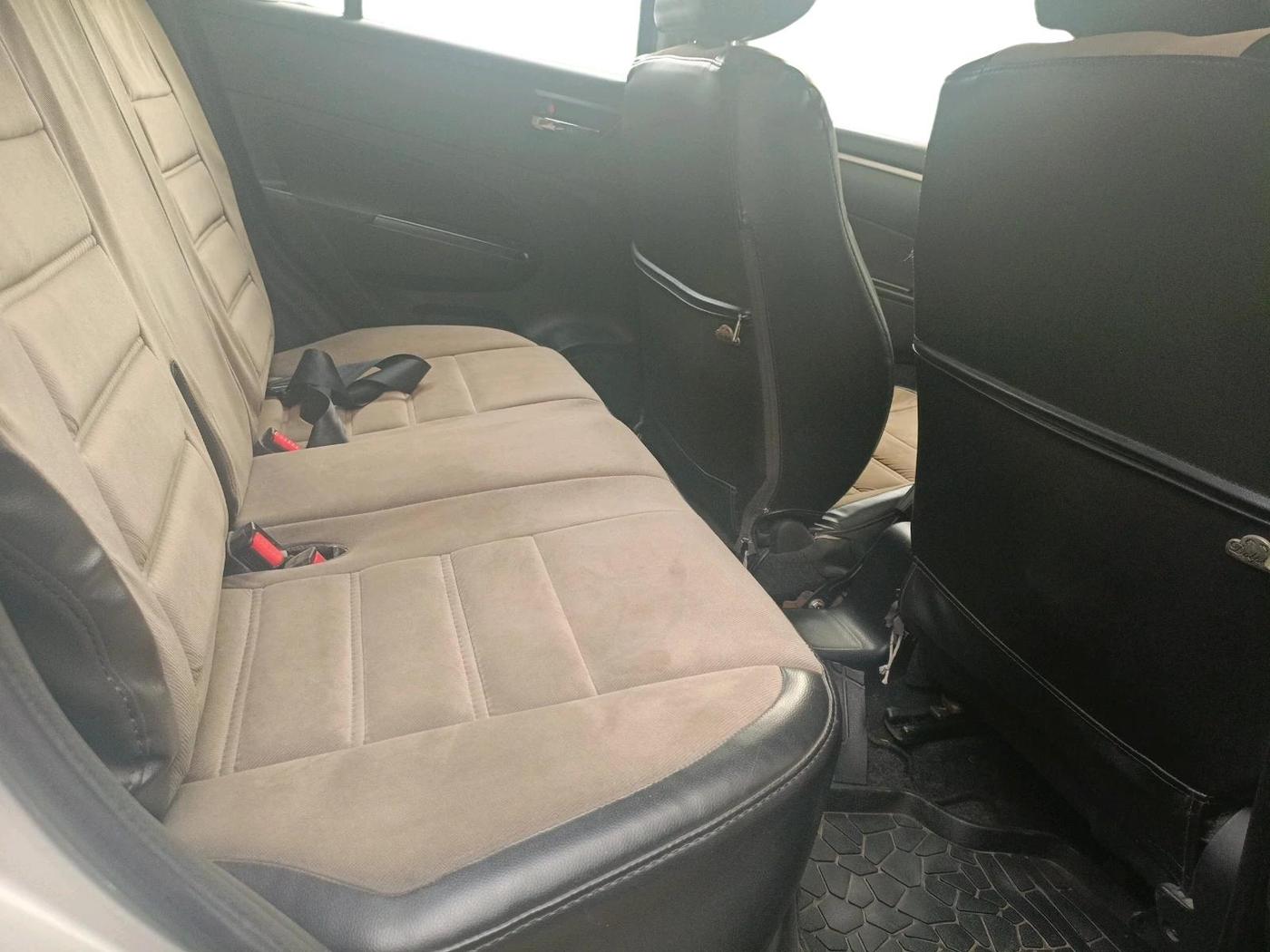 2013 Maruti Swift VXI, Petrol, Manual, 70,994 km, interior
