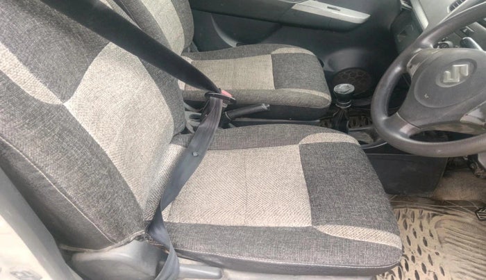 2011 Maruti Wagon R 1.0 LXI, CNG, Manual, 1,17,165 km, interior