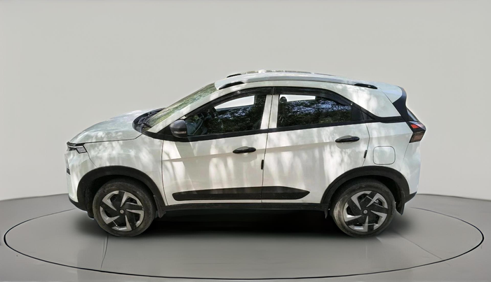2025 Tata NEXON Smart CNG, CNG, Manual, 16,769 km, exterior