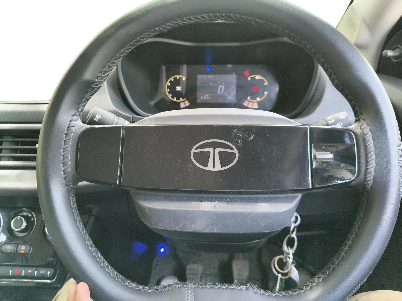 2025 Tata NEXON Smart CNG, CNG, Manual, 16,769 km, interior