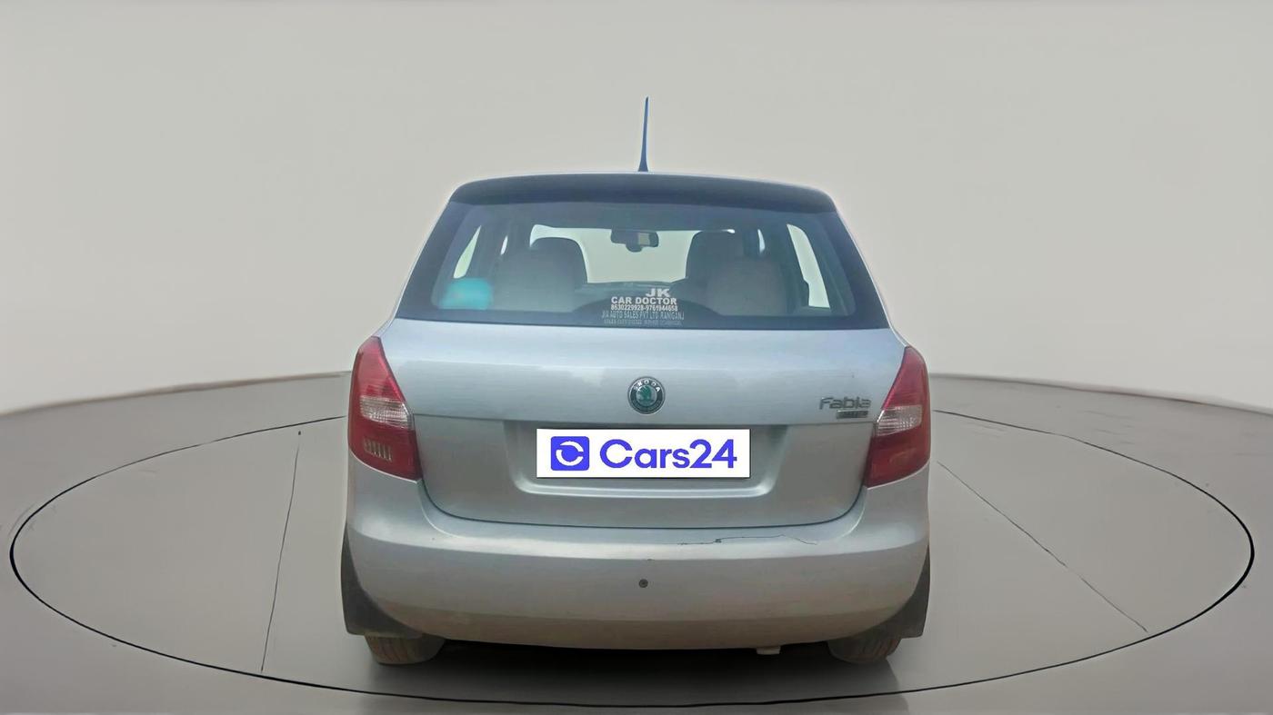 2011 Skoda Fabia AMBITION PLUS 1.2 MPI, Petrol, Manual, 25,500 km, exterior