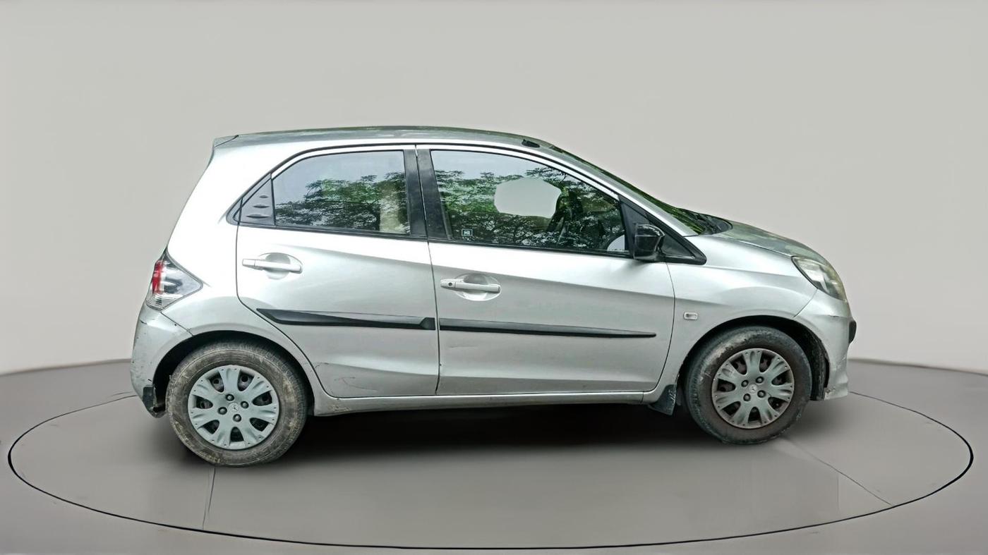 2013 Honda Brio S MT, Petrol, Manual, 1,16,923 km, exterior