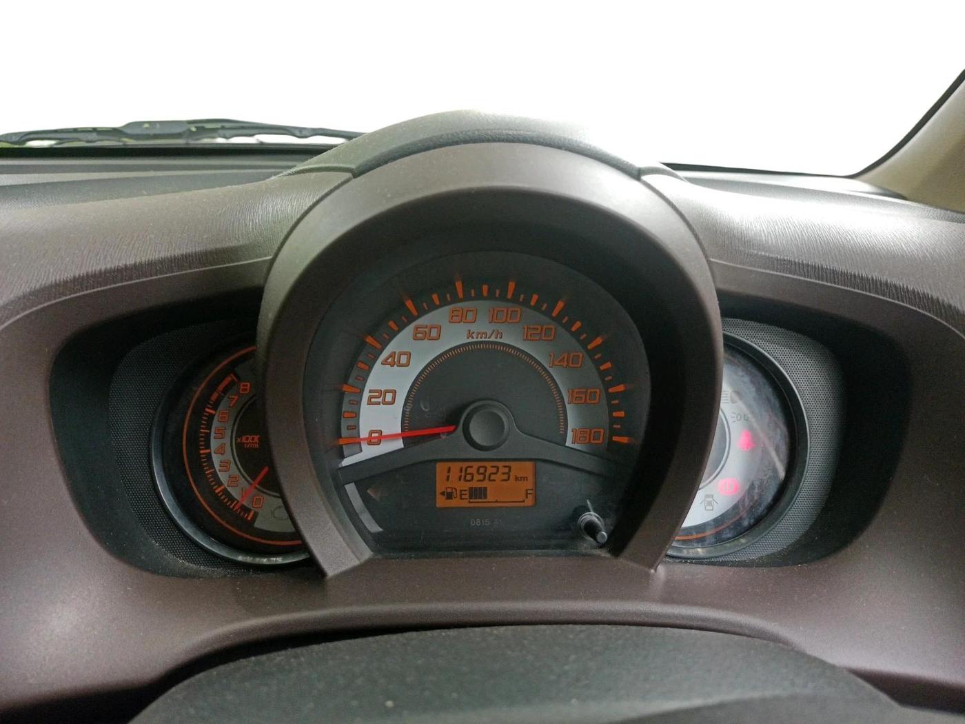 2013 Honda Brio S MT, Petrol, Manual, 1,16,923 km, interior