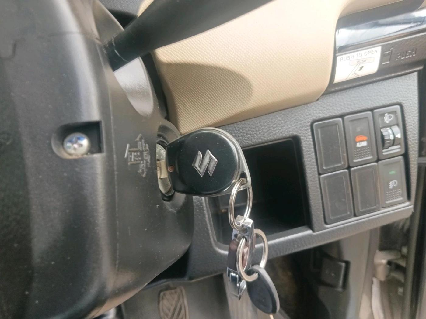 2017 Maruti Wagon R 1.0 VXI, Petrol, Manual, 73,921 km, interior