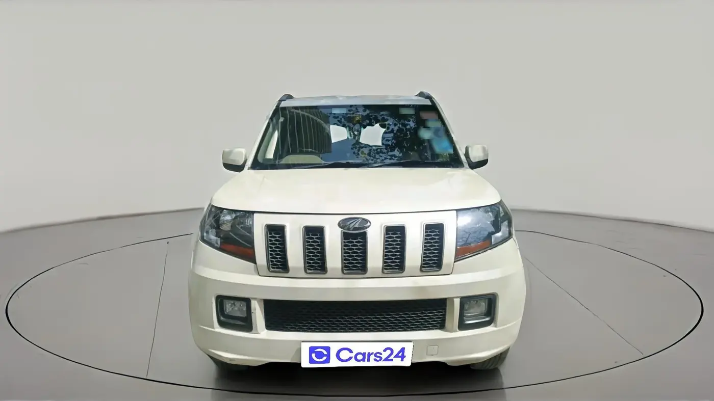 2017 Mahindra TUV300 T10, Diesel, Manual, 1,63,528 km, exterior