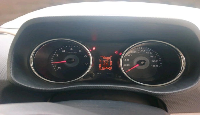 2017 Mahindra TUV300 T10, Diesel, Manual, 1,63,528 km, interior