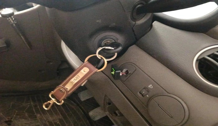 2014 Hyundai i10 MAGNA 1.1, CNG, Manual, 1,50,054 km, interior