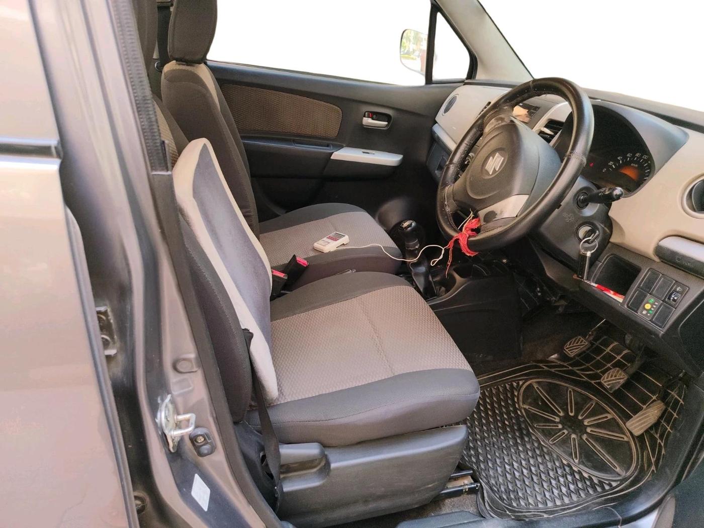 2014 Maruti Wagon R 1.0 LXI CNG, CNG, Manual, 1,61,485 km, interior