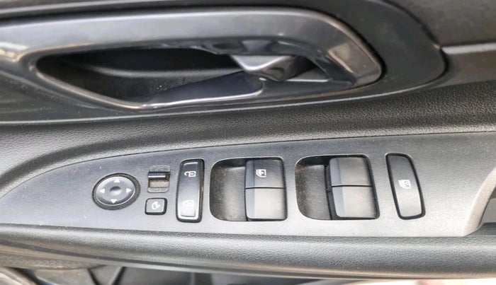 2021 Hyundai NEW I20 SPORTZ 1.2 MT, Petrol, Manual, 17,547 km, interior