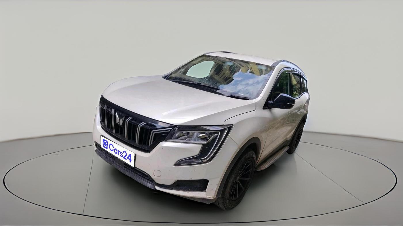2024 Mahindra XUV700 MX P MT 5 STR, Petrol, Manual, 47,517 km, exterior