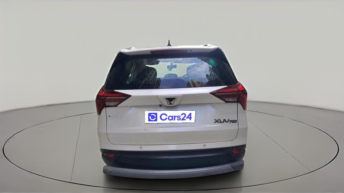2024 Mahindra XUV700 MX P MT 5 STR, Petrol, Manual, 47,517 km, exterior