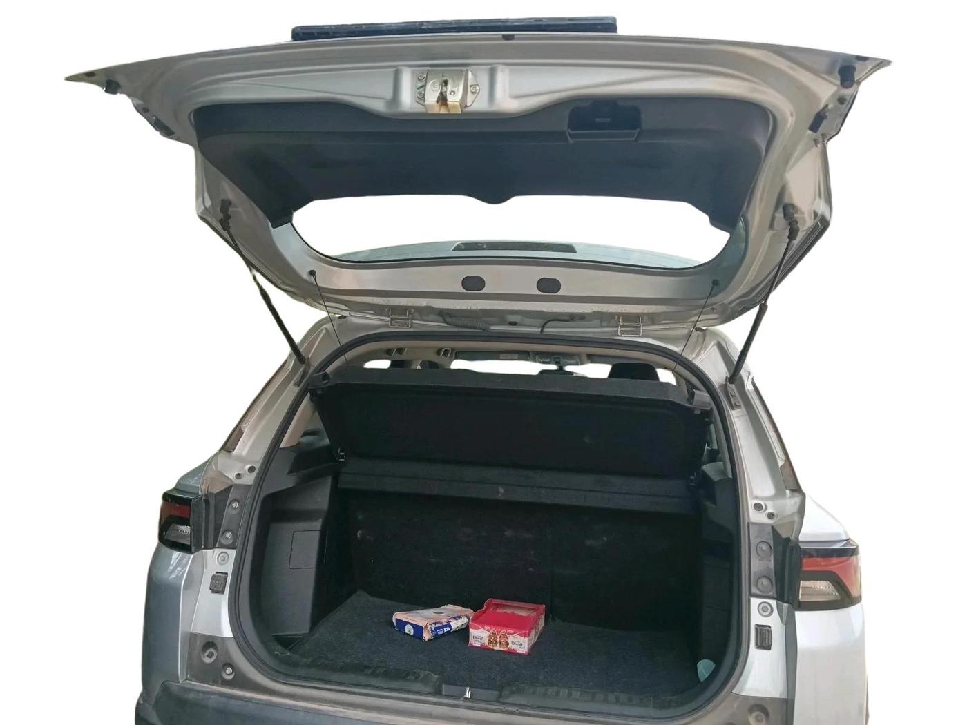 2022 Maruti BREZZA ZXI + SMART HYBRID, Petrol, Manual, 57,497 km, exterior