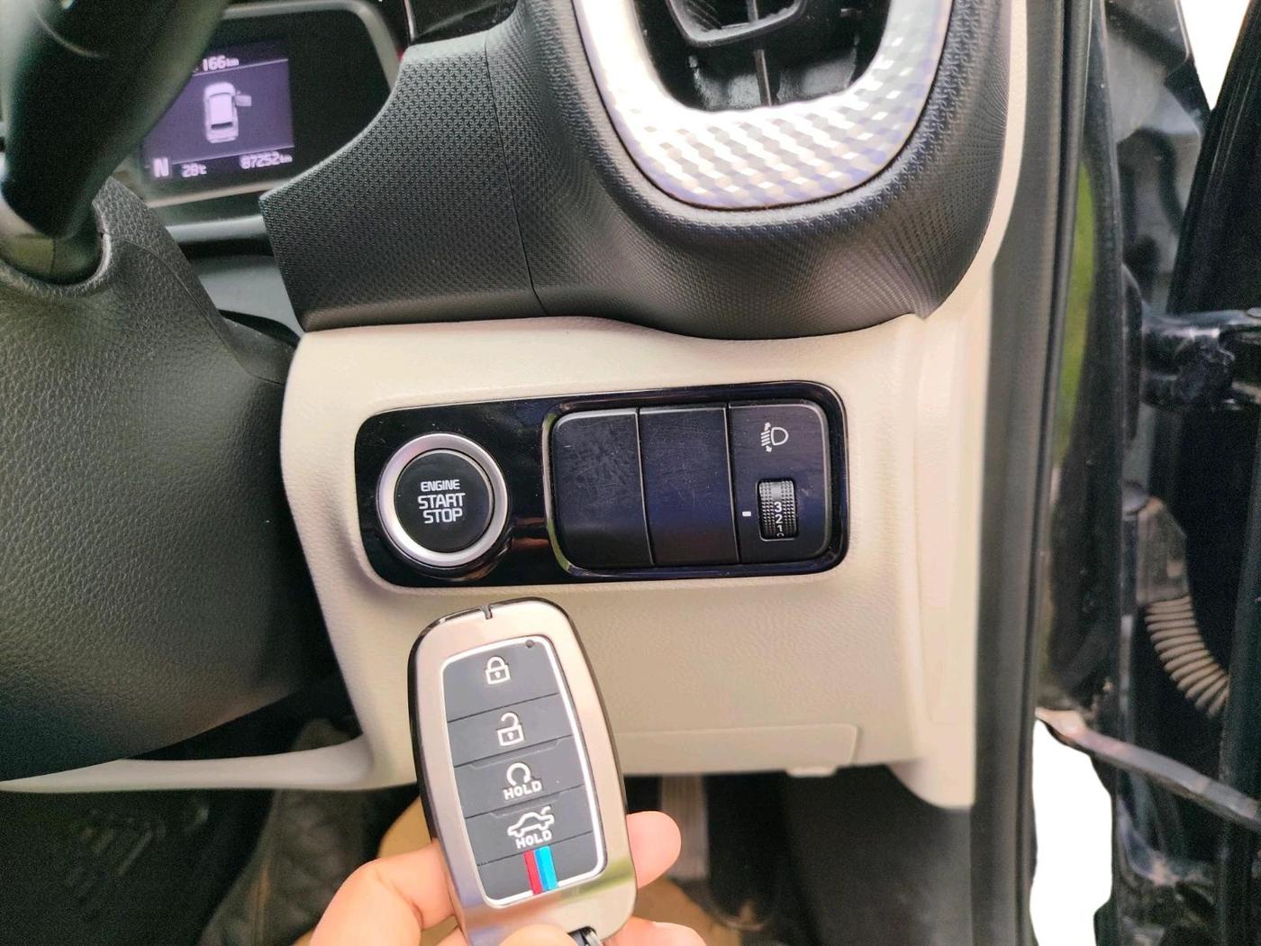2020 KIA SONET HTX 1.0 IMT, Petrol, Manual, 87,252 km, interior