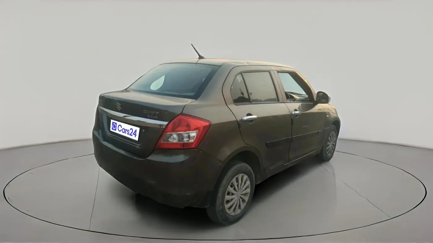 2017 Maruti Swift Dzire LXI, CNG, Manual, 1,35,512 km, exterior