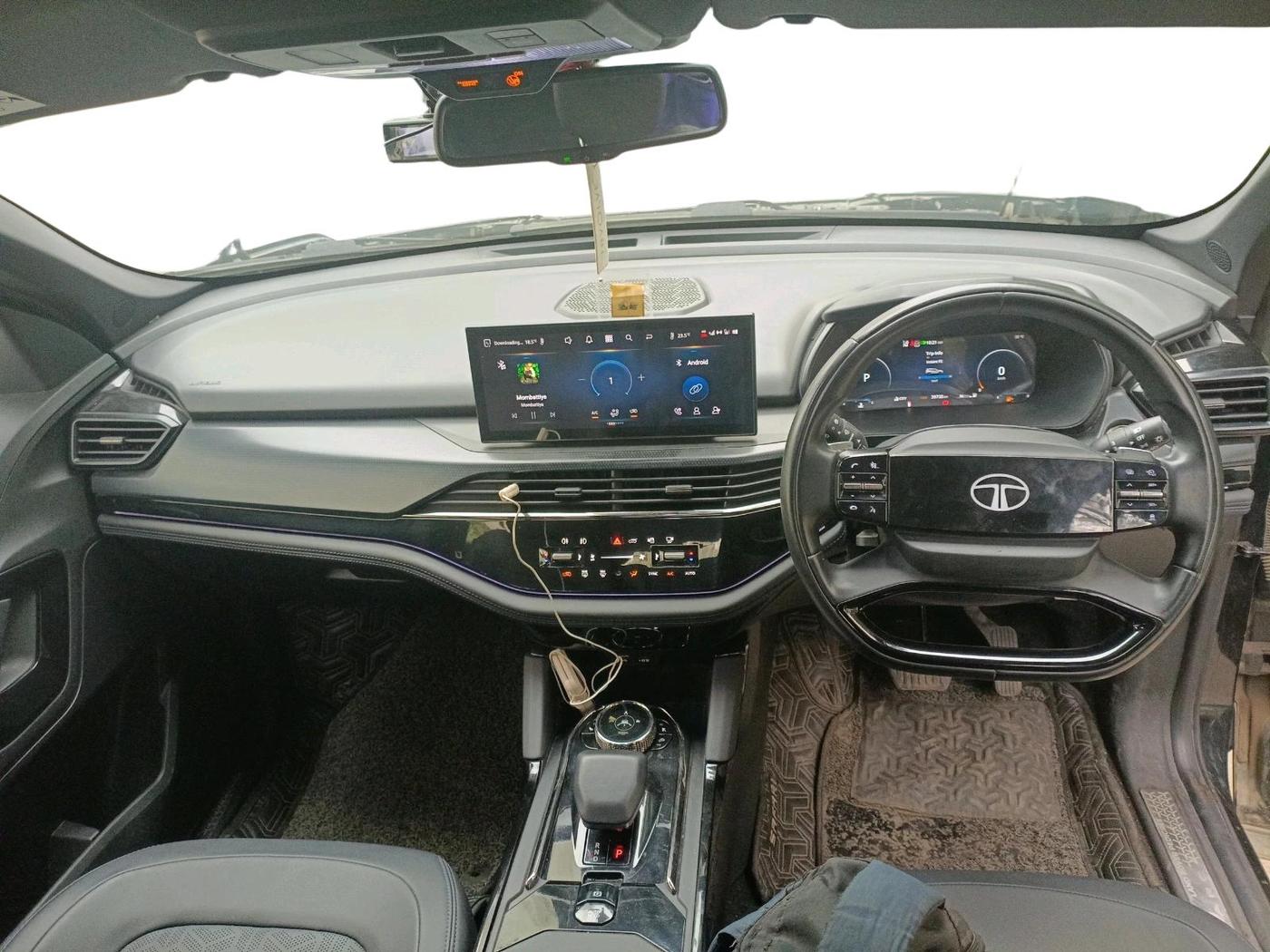 2024 Tata Safari ACCOMPLISHED PLUS DARK EDITION AT, Diesel, Automatic, 39,735 km, interior