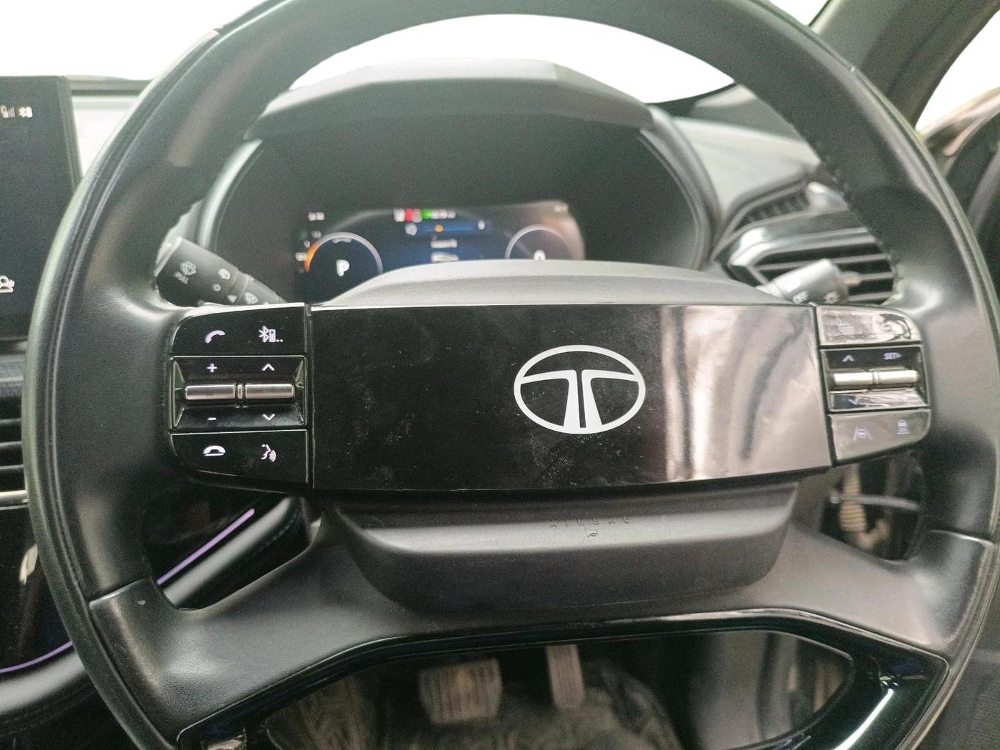 2024 Tata Safari ACCOMPLISHED PLUS DARK EDITION AT, Diesel, Automatic, 39,735 km, interior