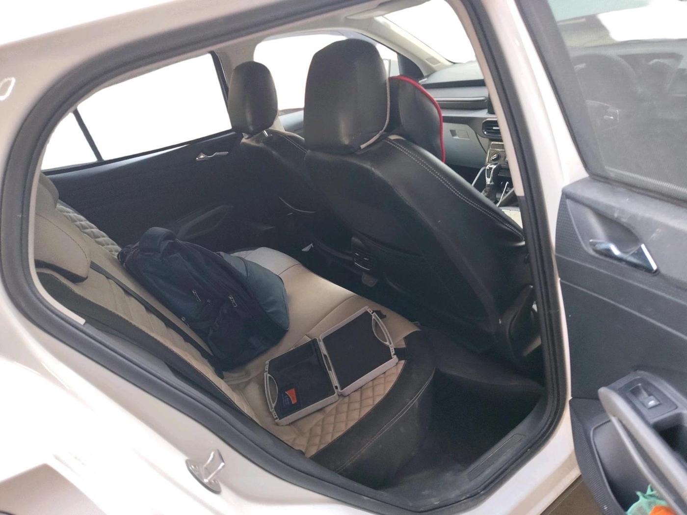 2025 Skoda Kylaq Signature AT, Petrol, Automatic, 20,973 km, interior