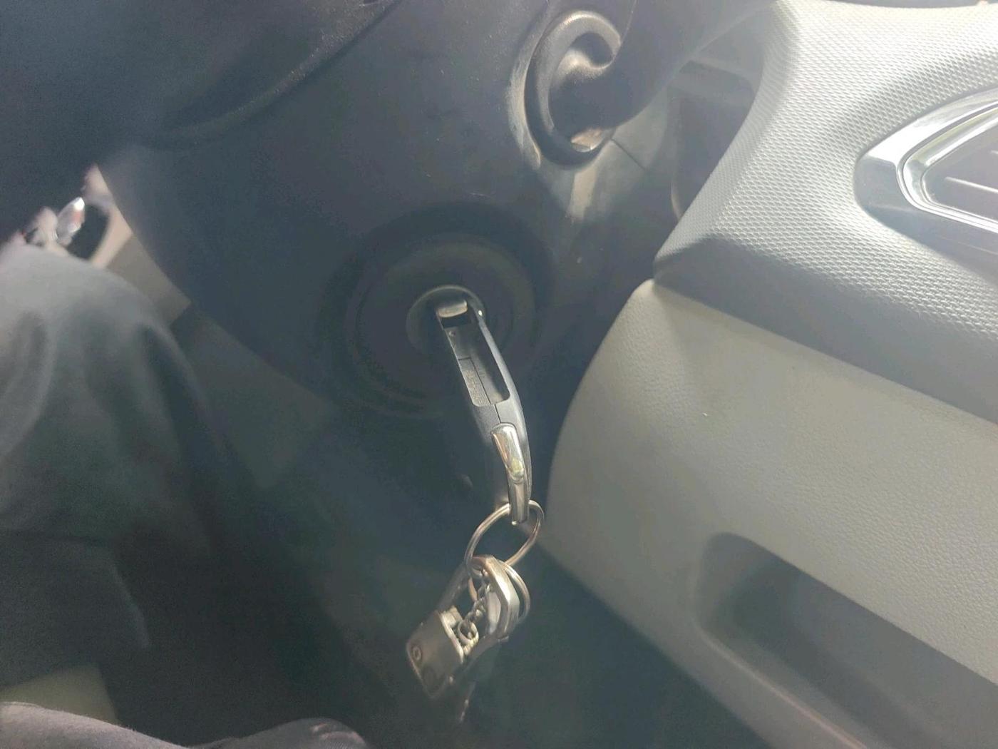 2025 Tata Tiago XM CNG, CNG, Manual, 25,072 km, interior