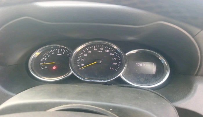 2017 Renault Duster 85 PS RXZ DIESEL, Diesel, Manual, 70,837 km, interior