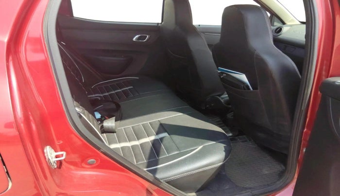 2020 Renault Kwid RXT 1.0 (O), Petrol, Manual, 46,515 km, interior