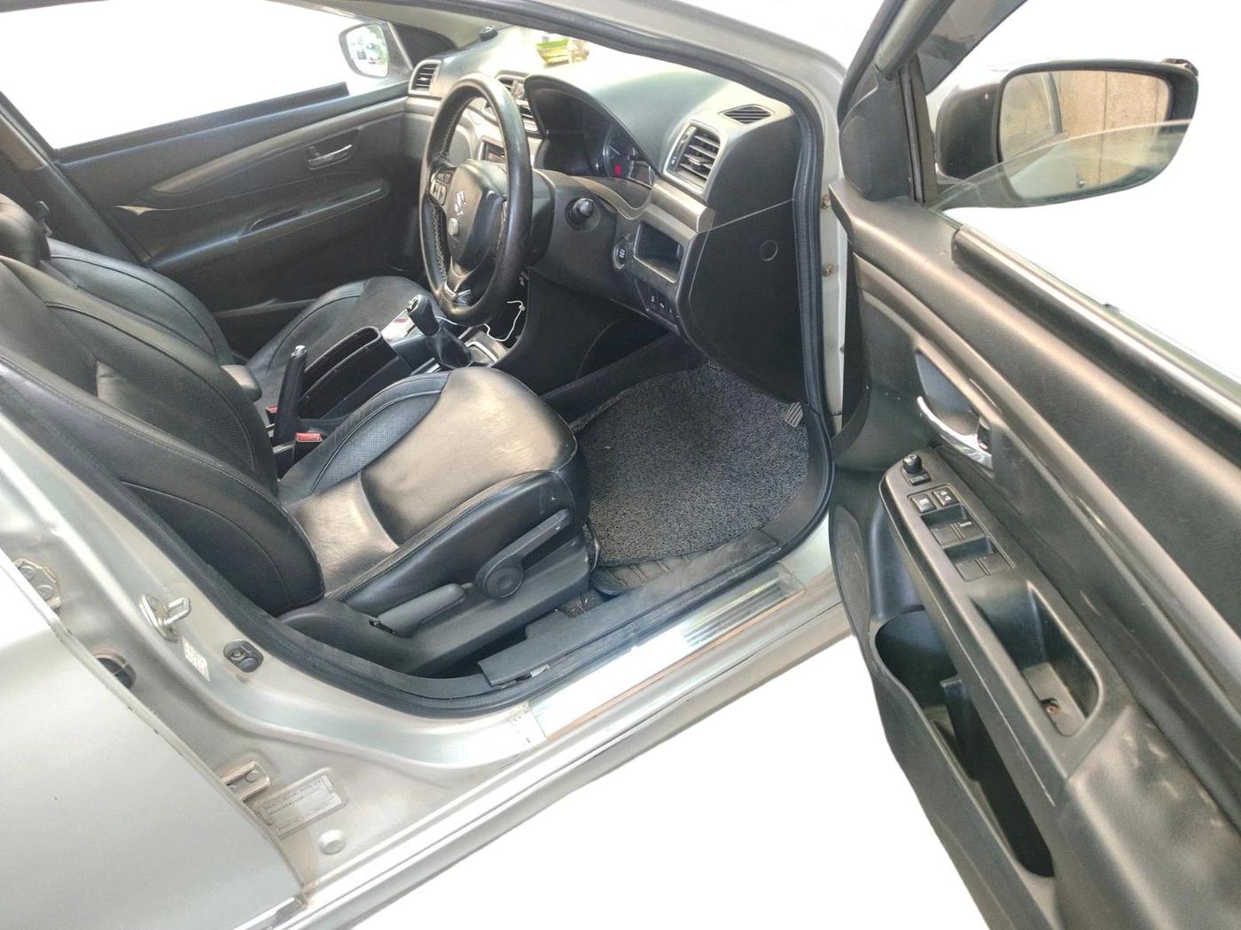 2016 Maruti Ciaz ZDI+ SHVS RS, Diesel, Manual, 98,445 km, interior