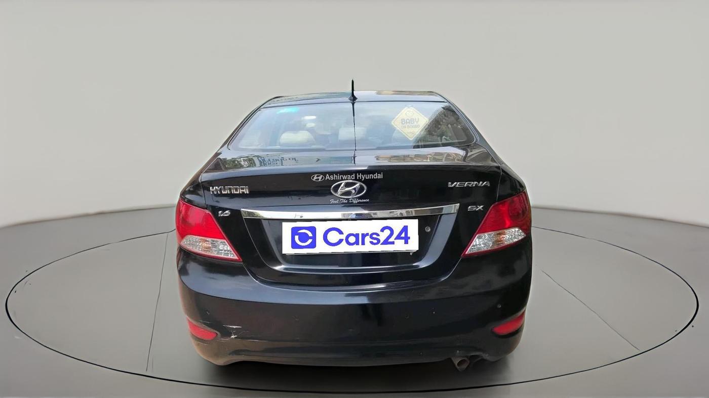 2013 Hyundai Verna FLUIDIC 1.6 VTVT SX, Petrol, Manual, 1,40,358 km, exterior