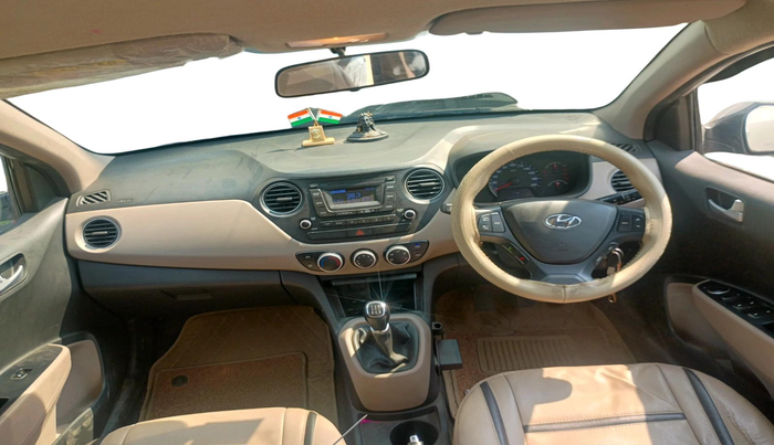 2017 Hyundai Xcent S 1.2, CNG, Manual, 1,34,428 km, interior