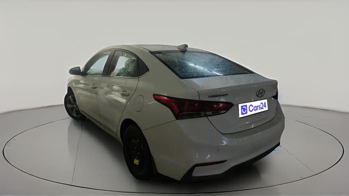 2018 Hyundai Verna 1.6 CRDI SX, Diesel, Manual, 1,09,100 km, exterior