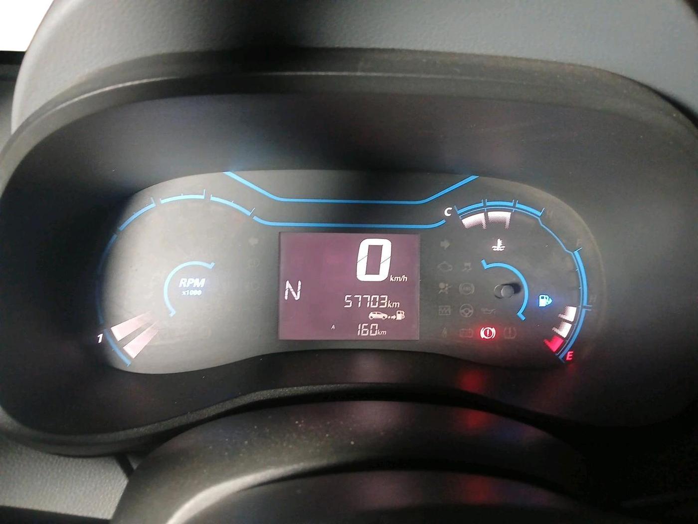 2020 Renault Kwid RXT 1.0 AMT (O), Petrol, Automatic, 57,703 km, interior