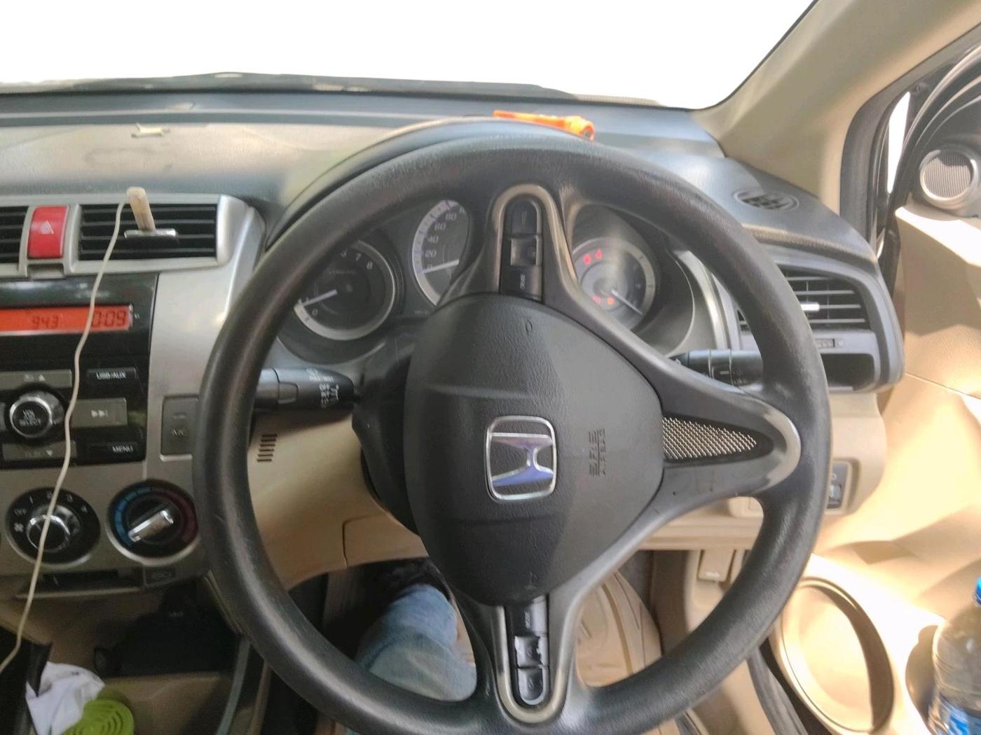 2012 Honda City 1.5L I-VTEC V MT, Petrol, Manual, 1,80,850 km, interior
