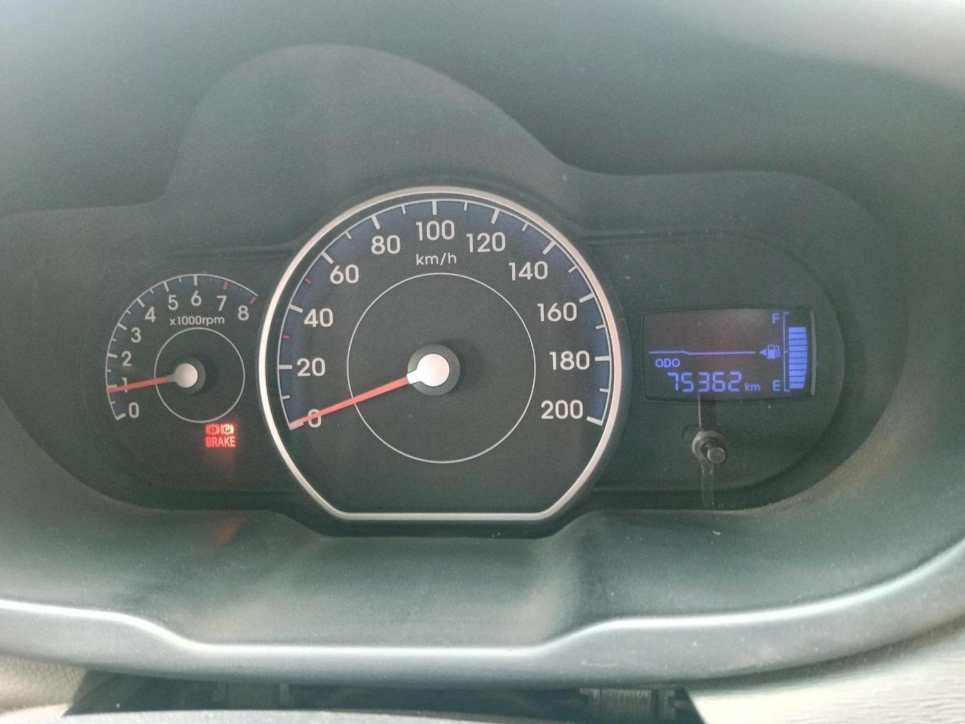 2012 Hyundai i10 MAGNA 1.2, Petrol, Manual, 75,362 km, interior