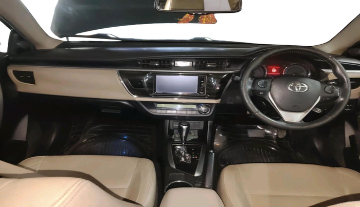 2016 Toyota Corolla Altis VL CVT PETROL, Petrol, Automatic, 1,72,173 km, interior
