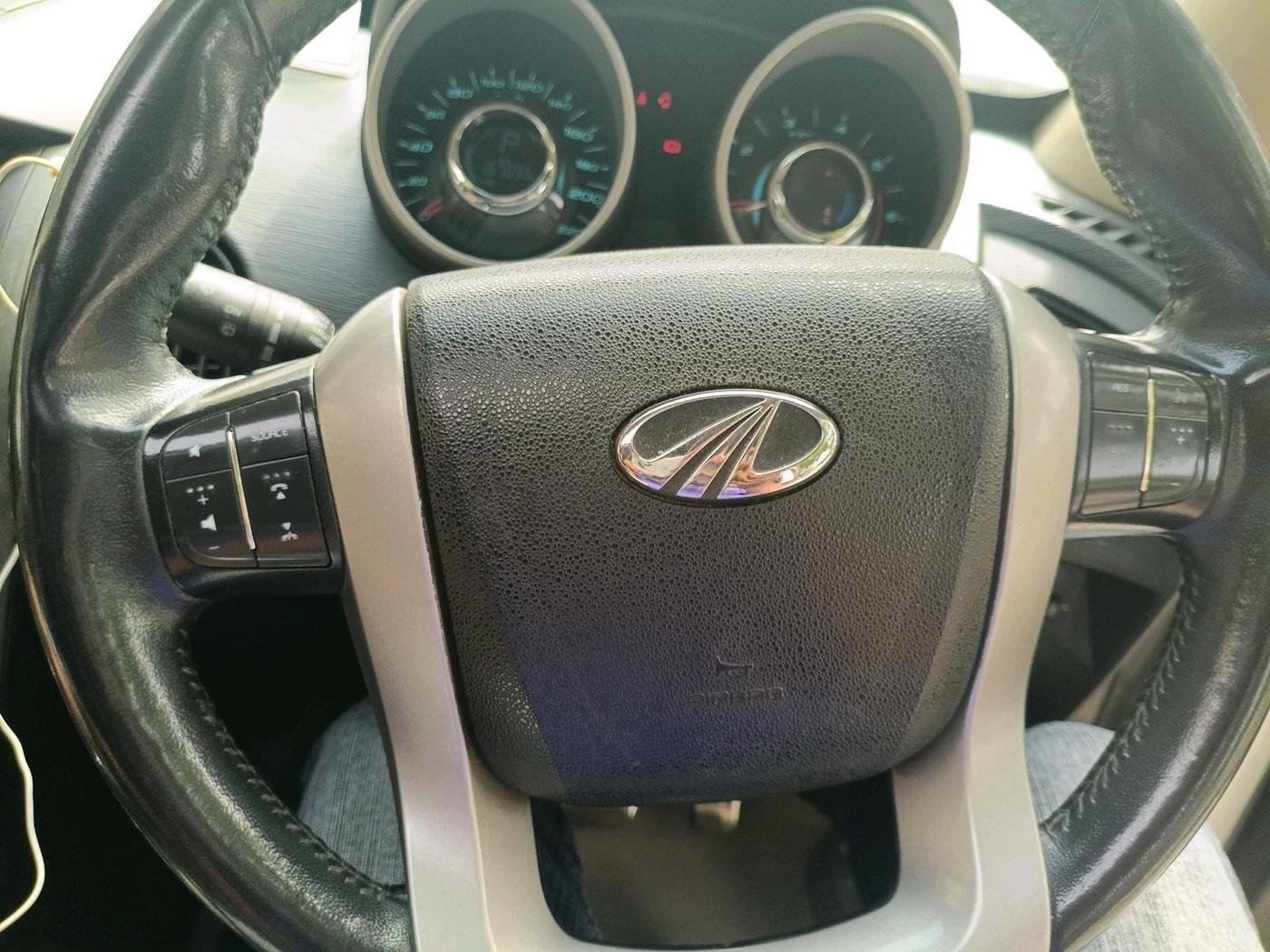 2017 Mahindra XUV500 W10 AT, Diesel, Automatic, 1,67,096 km, interior