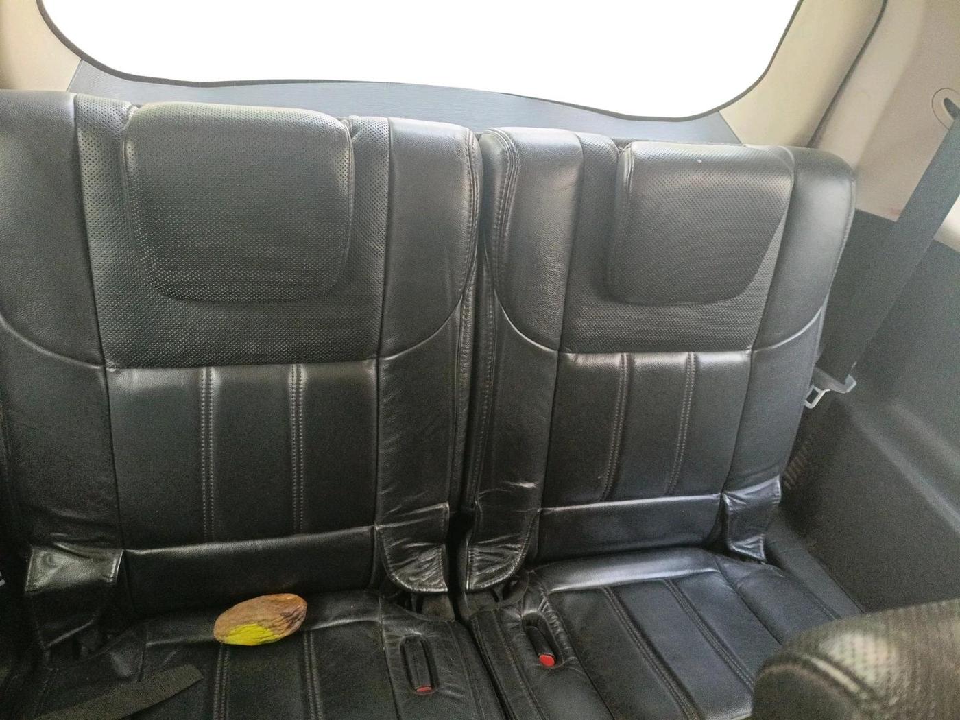 2017 Mahindra XUV500 W10 AT, Diesel, Automatic, 1,67,096 km, interior
