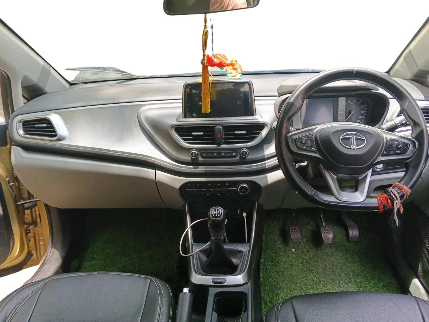 2020 Tata ALTROZ XZ PETROL, Petrol, Manual, 49,679 km, interior