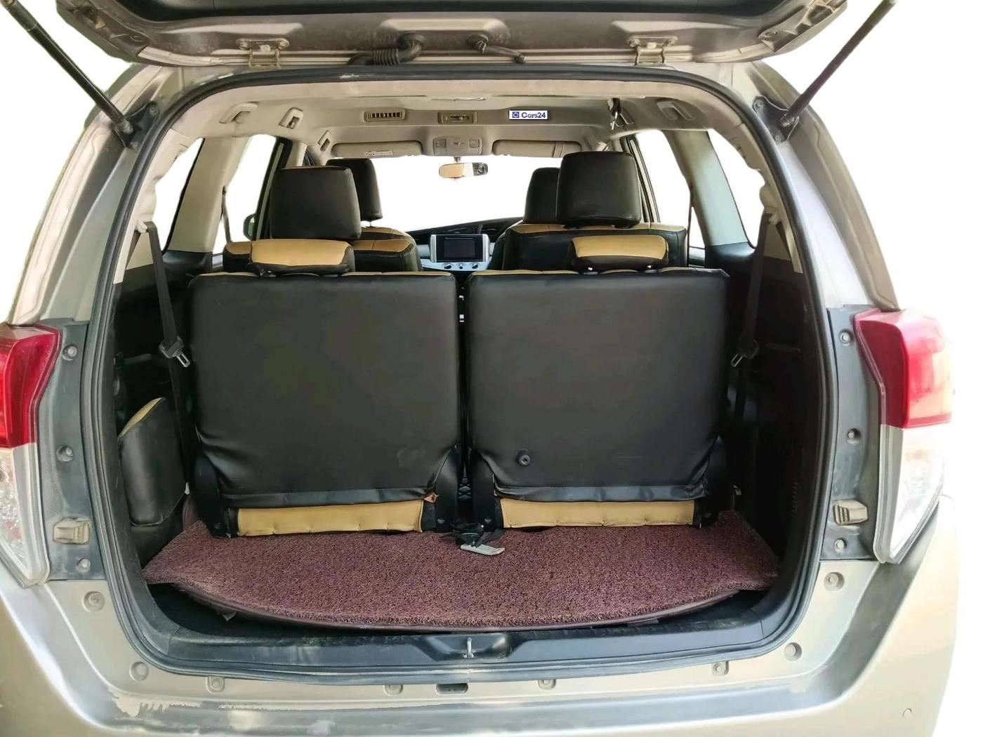 2020 Toyota Innova Crysta 2.4 GX 7 STR, Diesel, Manual, 1,23,736 km, exterior