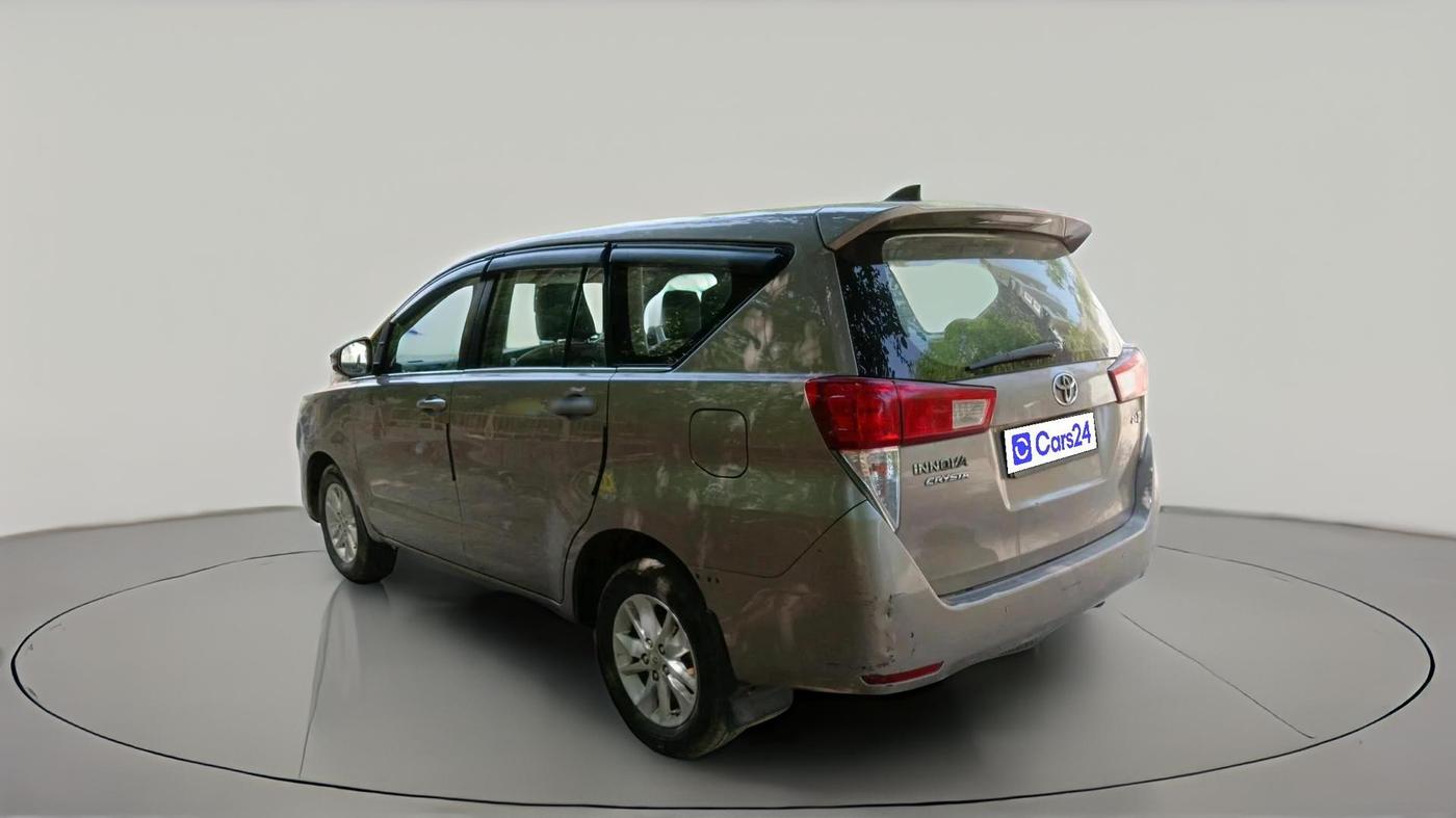2020 Toyota Innova Crysta 2.4 GX 7 STR, Diesel, Manual, 1,23,736 km, exterior