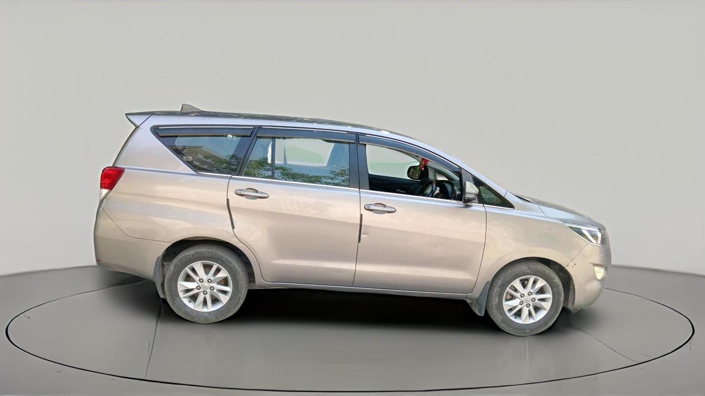 2020 Toyota Innova Crysta 2.4 GX 7 STR, Diesel, Manual, 1,23,736 km, exterior