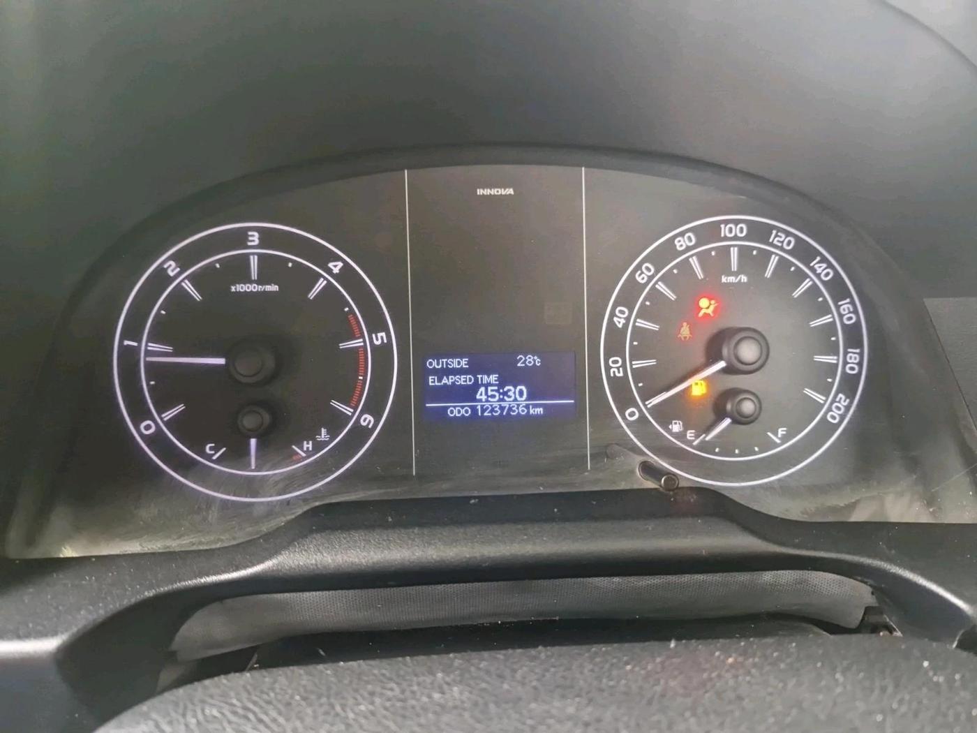2020 Toyota Innova Crysta 2.4 GX 7 STR, Diesel, Manual, 1,23,736 km, interior