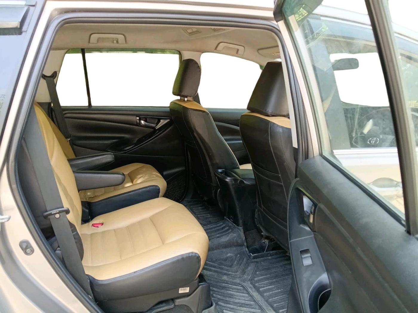 2020 Toyota Innova Crysta 2.4 GX 7 STR, Diesel, Manual, 1,23,736 km, interior