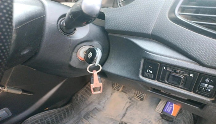 2017 Maruti Vitara Brezza VDI, Diesel, Manual, 83,811 km, interior