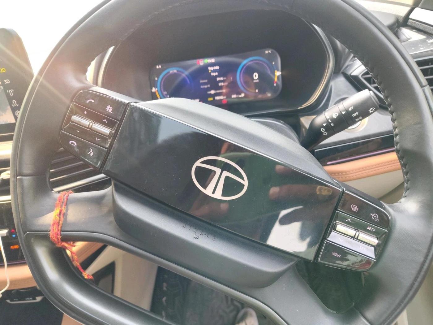 2024 Tata Safari ADVENTURE PLUS, Diesel, Manual, 19,210 km, interior