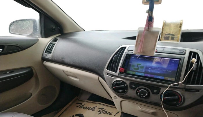 2013 Hyundai i20 MAGNA 1.2, Petrol, Manual, 67,919 km, interior