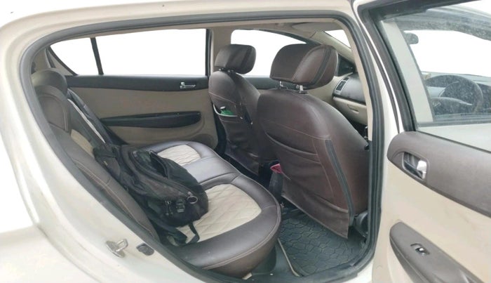 2013 Hyundai i20 MAGNA 1.2, Petrol, Manual, 67,919 km, interior