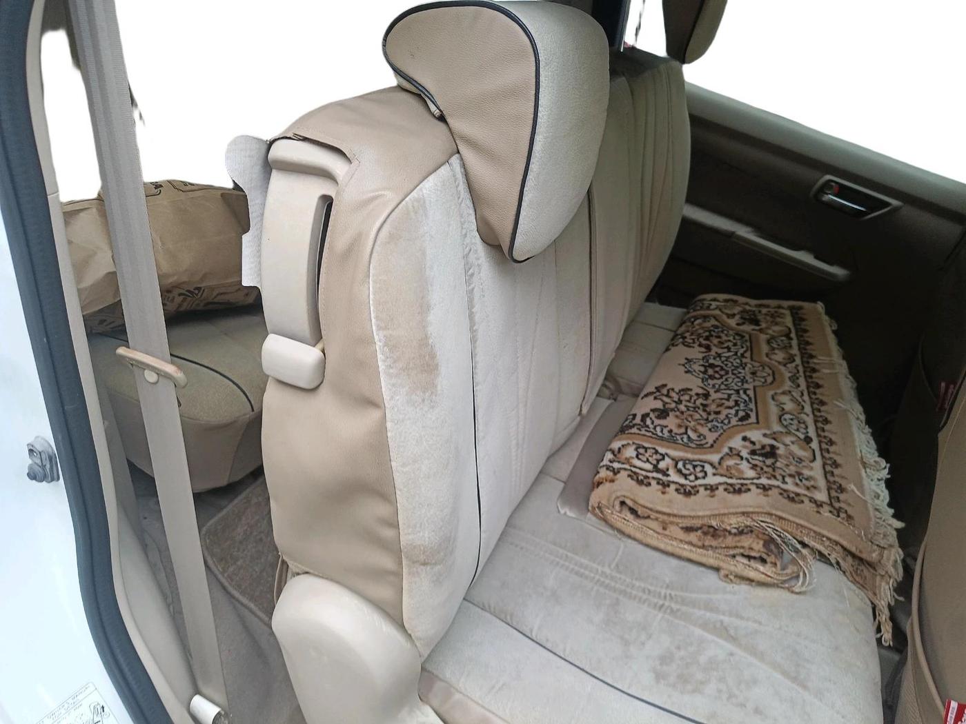 2013 Maruti Ertiga VXI, Petrol, Manual, 17,617 km, interior