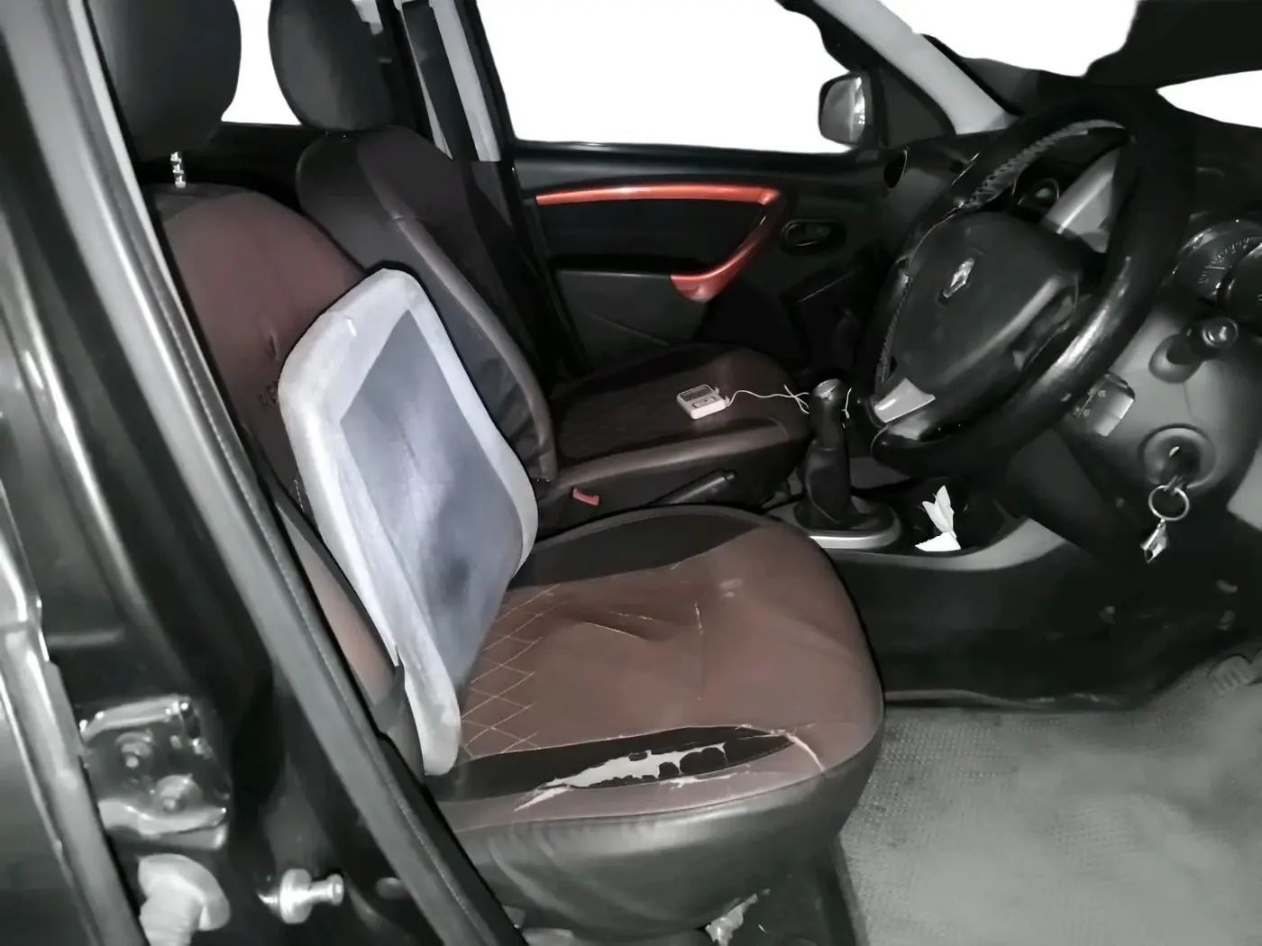 2018 Renault Duster 85 PS RXS MT DIESEL, Diesel, Manual, 92,101 km, interior