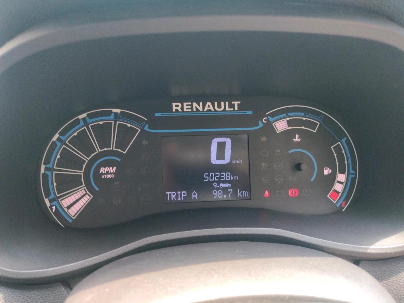 2024 Renault Kwid RXT 1.0, Petrol, Manual, 50,238 km, interior