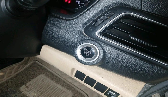 2023 Honda Amaze 1.2L I-VTEC VX CVT, Petrol, Automatic, 19,364 km, interior